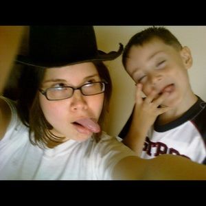 Meet your Posher, Amber